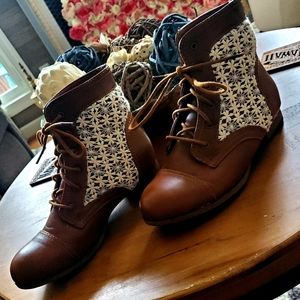 🍂 Brown Ankle Booties  🍂